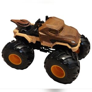 Hot Wheels Monster Trucks Jurassic World Tyrannosaurus Rex 1:24 Scale Die-Cast